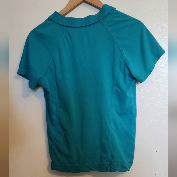 Blue Liz Claiborne polo with snap closure - Picture 4 of 4